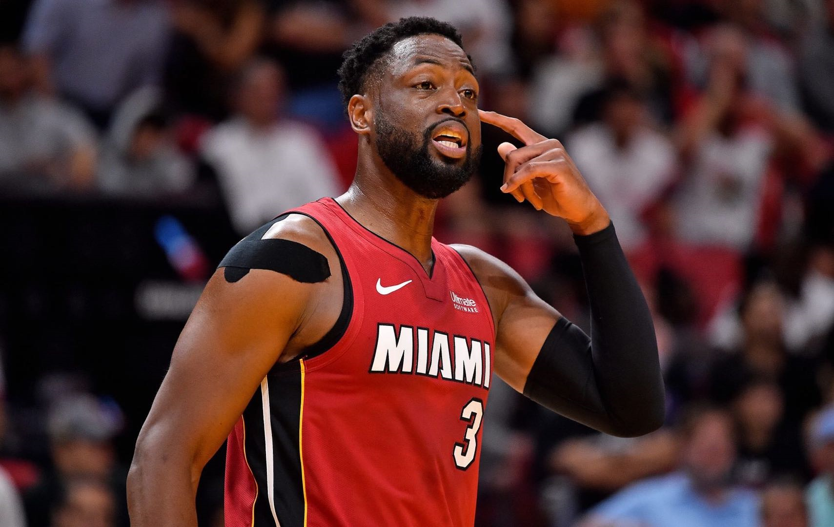 包含芝加哥公牛迎NBA总决赛关键赛，冲刺阶段强势反弹，质疑声四起，纪律约束更严格的词条-开云应用